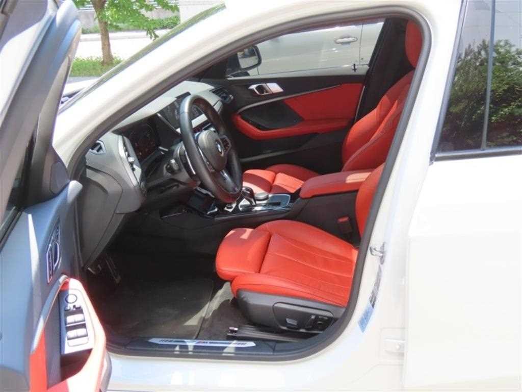 BMW 1시리즈 1시리즈 (F40) 120i M 스포츠 이미지 13