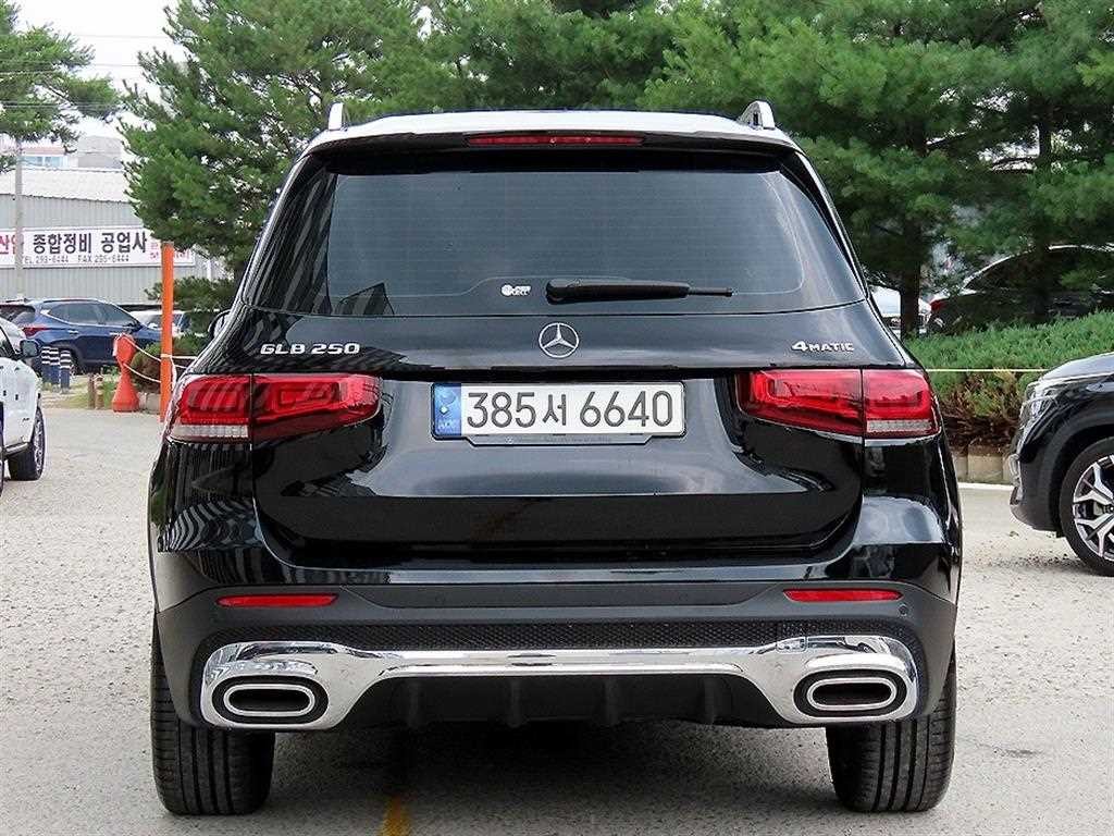 벤츠 GLB 클래스 GLB클래스 X247 GLB 250 4MATIC 이미지 4