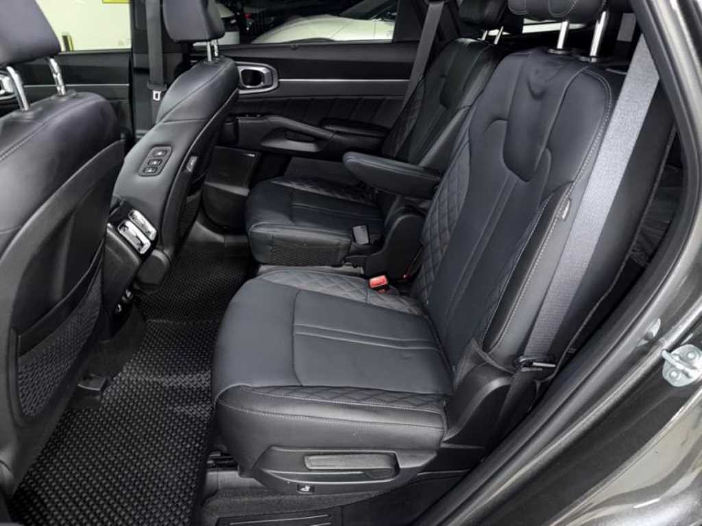 기아 쏘렌토 더 뉴 쏘렌토 4세대 가솔린 2.5T 4WD 시그니처 그래비티 이미지 6