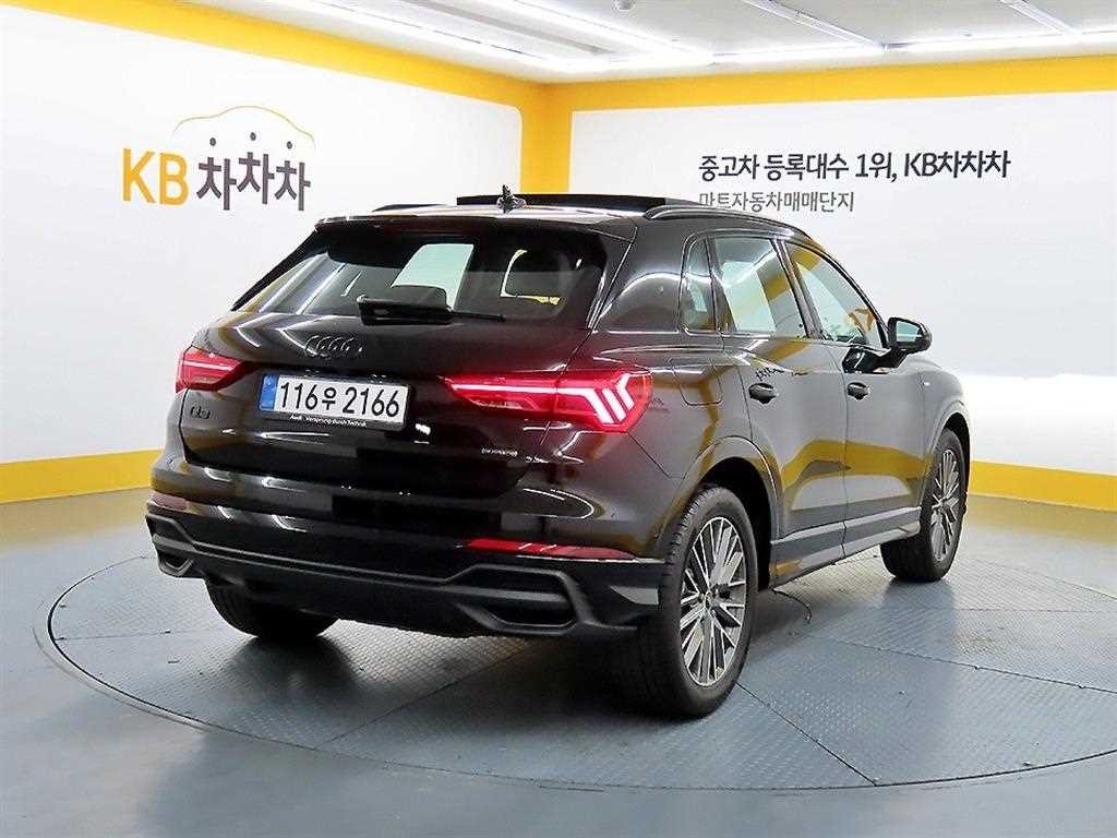 아우디 Q3 Q3 (F3) 40 TFSI 콰트로 프리미엄 이미지 4