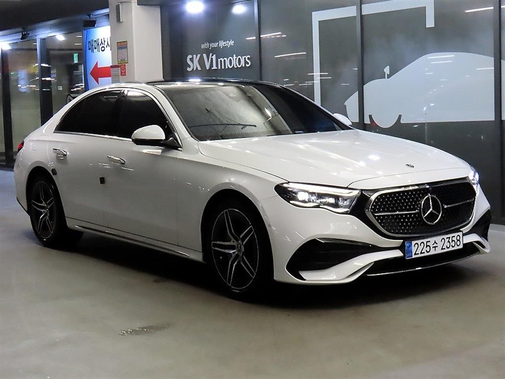 벤츠 E 클래스 E-클래스 W214 E300 4MATIC AMG Line 이미지 1