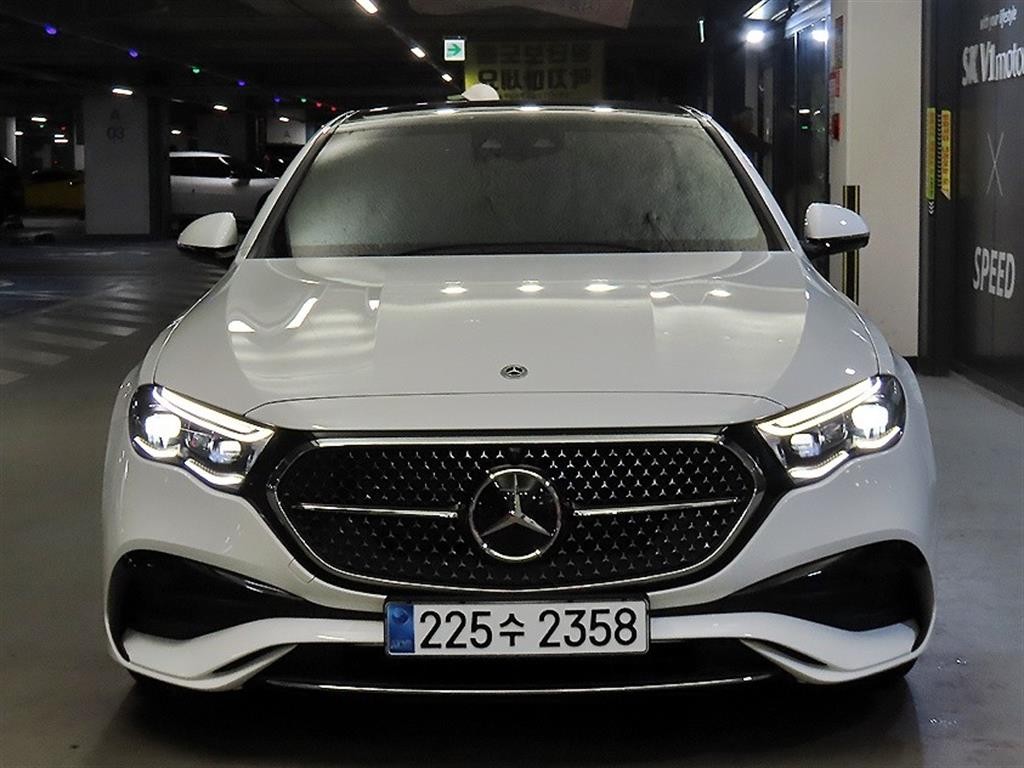 벤츠 E 클래스 E-클래스 W214 E300 4MATIC AMG Line 이미지 2