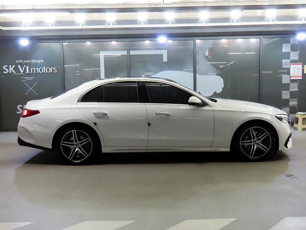 벤츠 E 클래스 E-클래스 W214 E300 4MATIC AMG Line 이미지 3