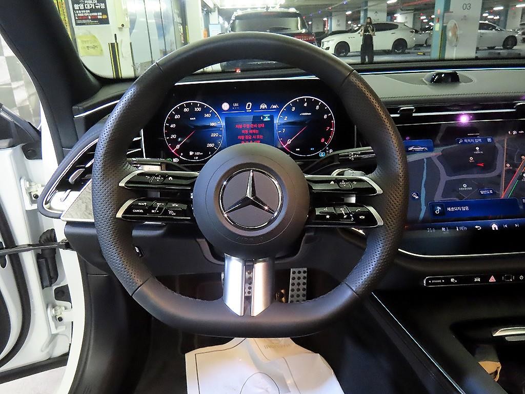 벤츠 E 클래스 E-클래스 W214 E300 4MATIC AMG Line 이미지 8