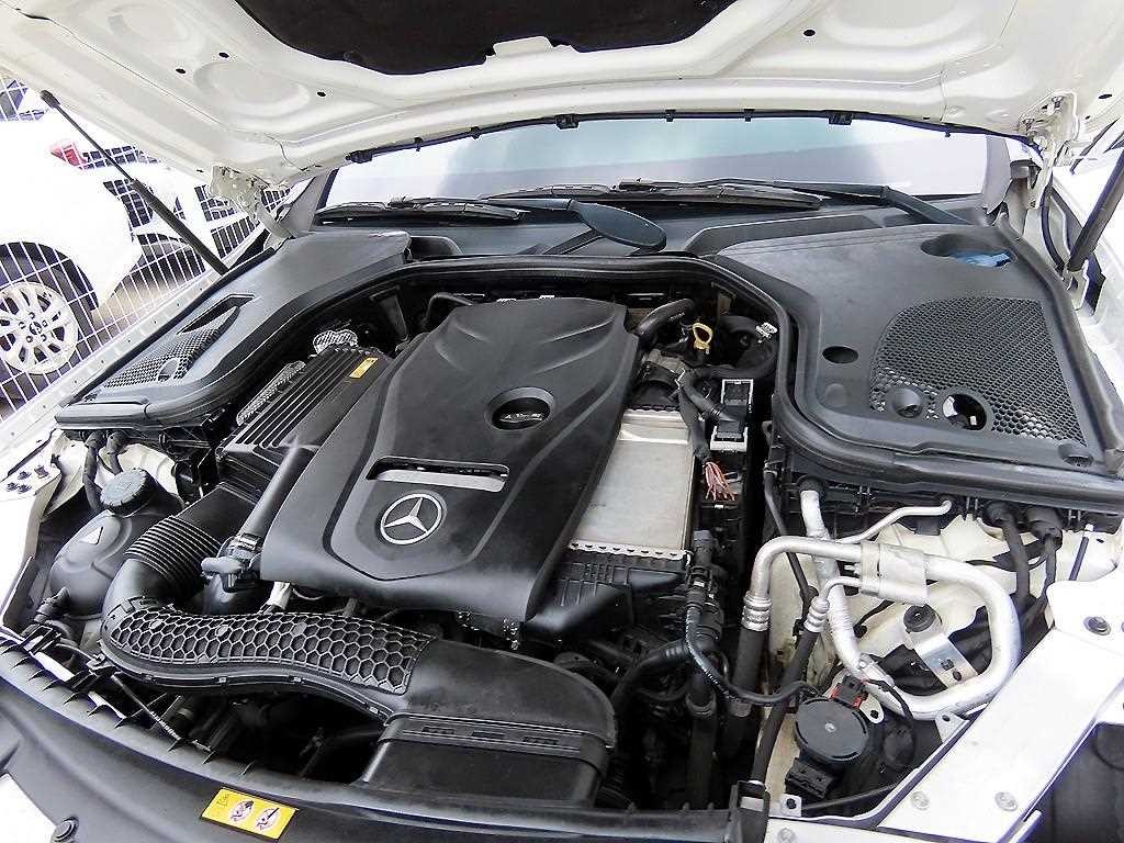 벤츠 E 클래스 E-클래스 W213 E300 아방가르드 인텔리전트 드라이브 이미지 19