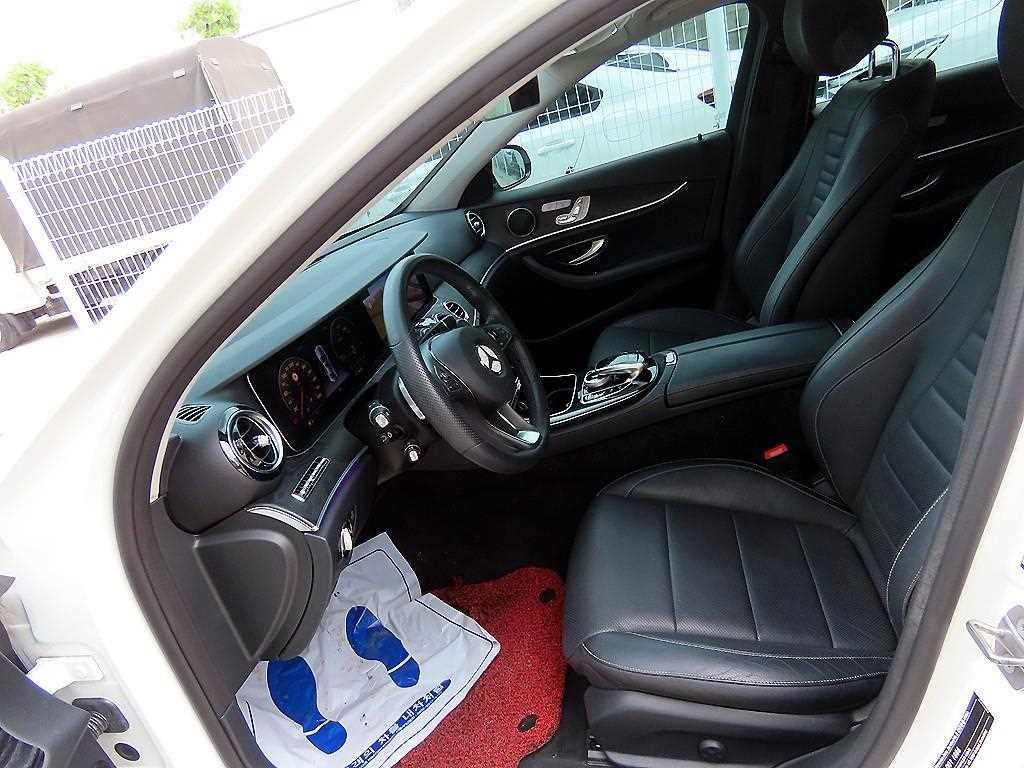 벤츠 E 클래스 E-클래스 W213 E300 아방가르드 인텔리전트 드라이브 이미지 5