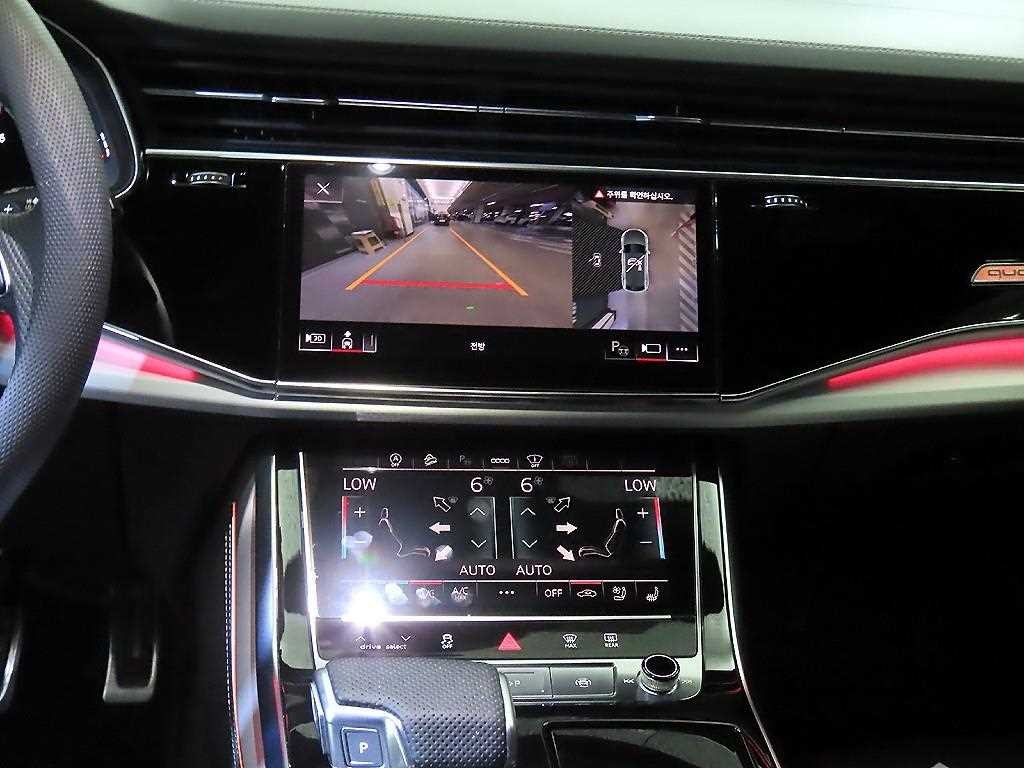 아우디 Q8 55 TFSI 콰트로 프리미엄 이미지 11