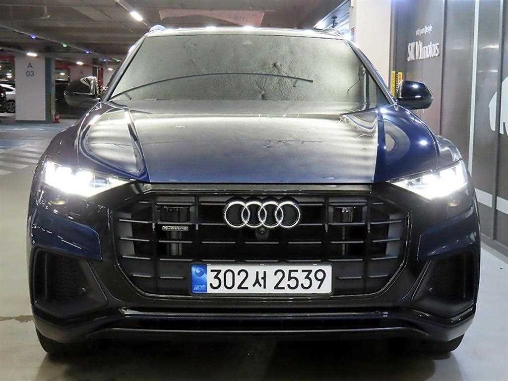 아우디 Q8 55 TFSI 콰트로 프리미엄 이미지 2