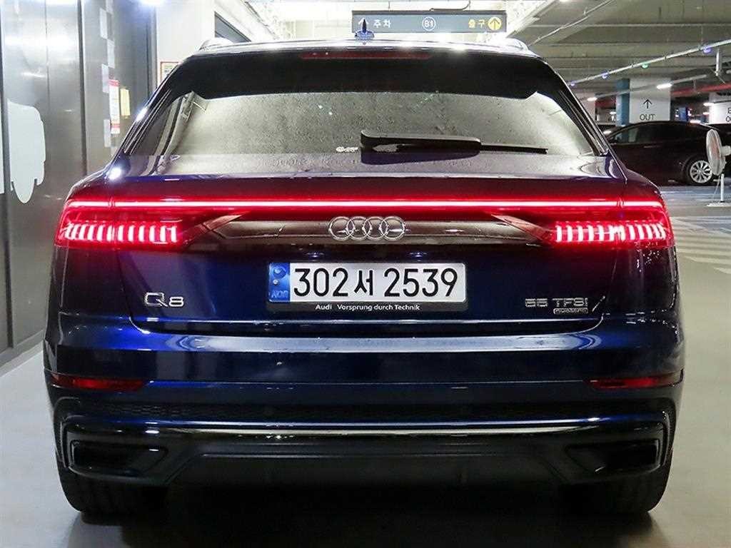 아우디 Q8 55 TFSI 콰트로 프리미엄 이미지 5