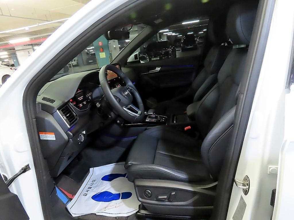 아우디 Q5 Q5 (FY) 40 TDI 콰트로 프리미엄 이미지 6