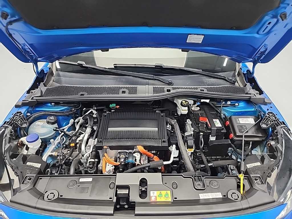 푸조 208 e-208 GT 이미지 5