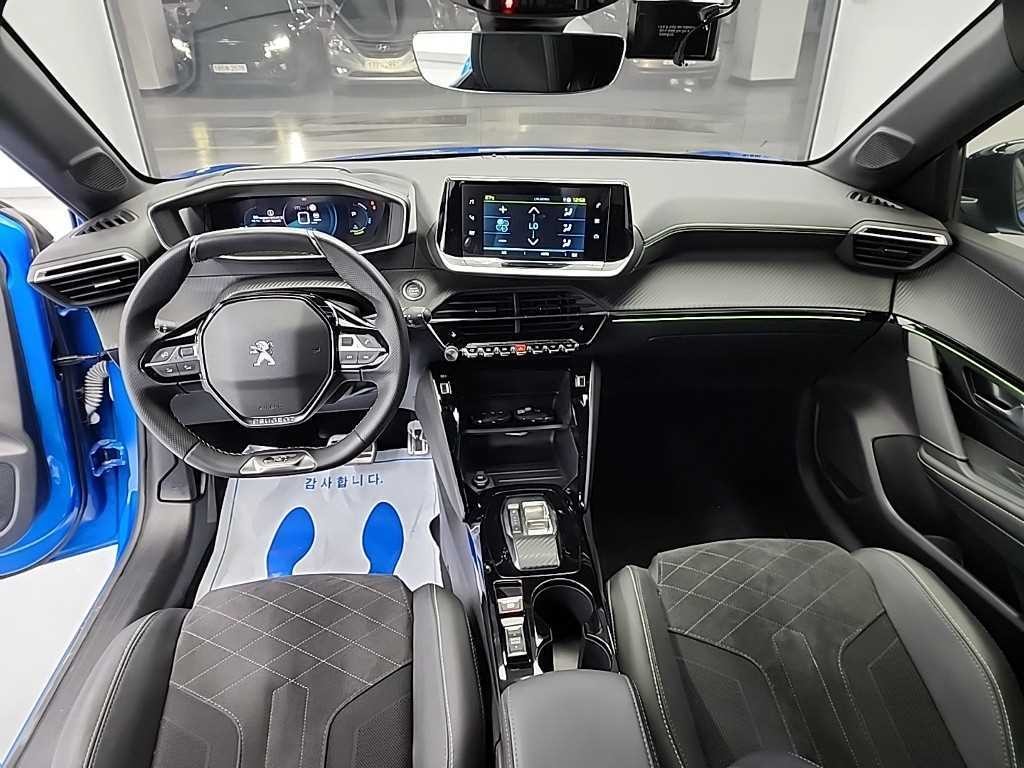 푸조 208 e-208 GT 이미지 7