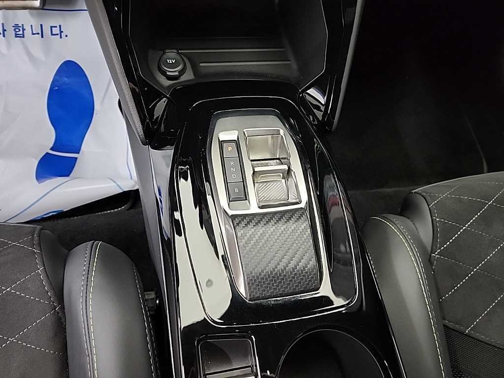 푸조 208 e-208 GT 이미지 8