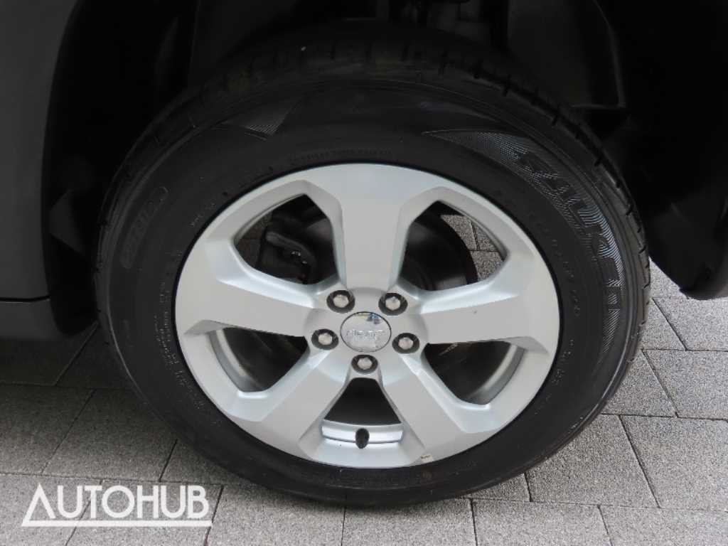 지프 컴패스 컴패스 2세대 2.4 AWD 리미티드 이미지 18