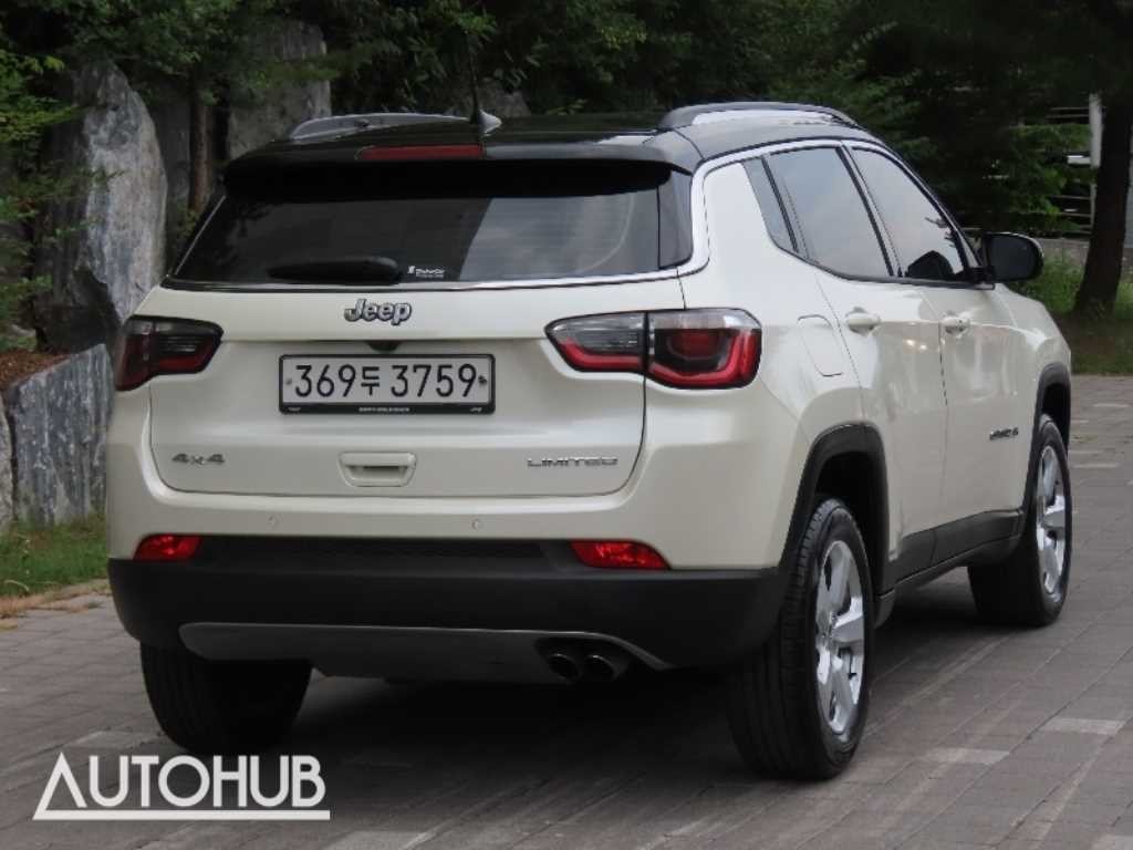 지프 컴패스 컴패스 2세대 2.4 AWD 리미티드 이미지 3