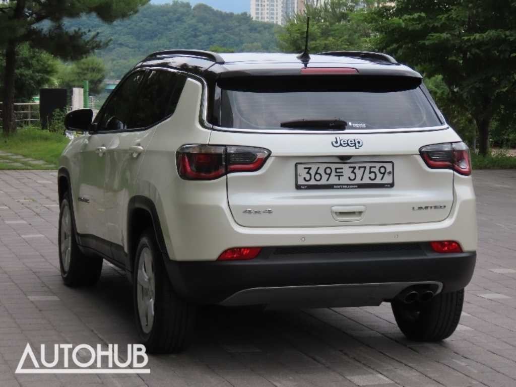 지프 컴패스 컴패스 2세대 2.4 AWD 리미티드 이미지 4