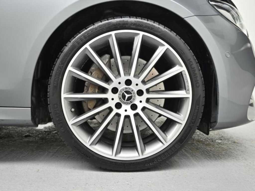 벤츠 E 클래스 E-클래스 W213 E350 4MATIC AMG LINE 이미지 5