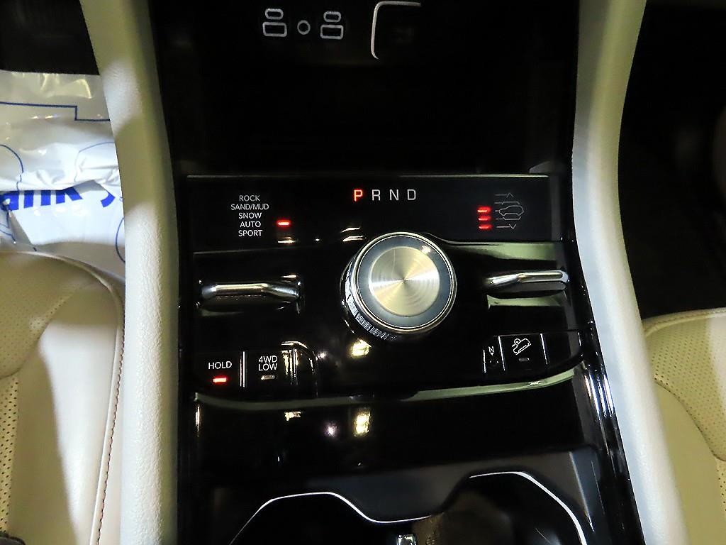 지프 체로키 그랜드 체로키(WL) 3.6 L 오버랜드 이미지 12
