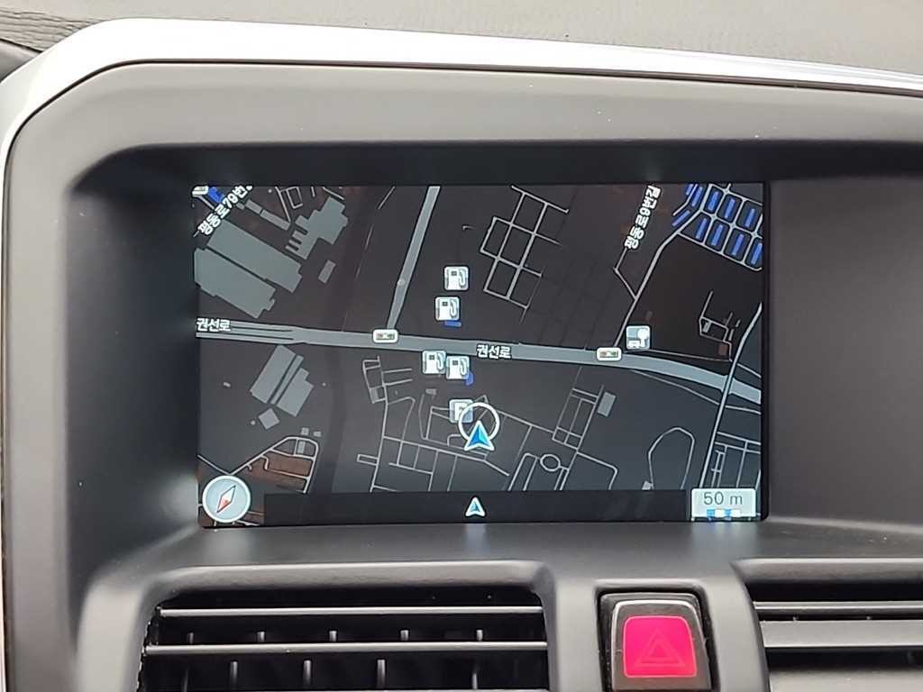 볼보 XC60 D3 이미지 14