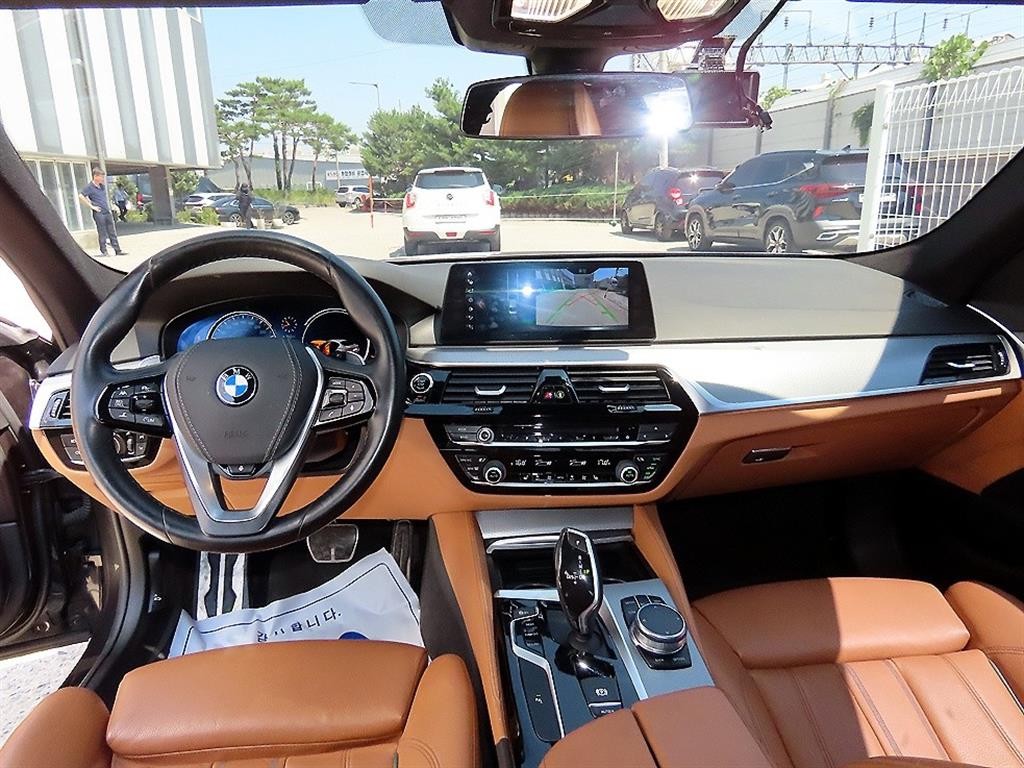 BMW 5시리즈 5시리즈 (G30) 530i xDrive M 스포츠 이미지 7