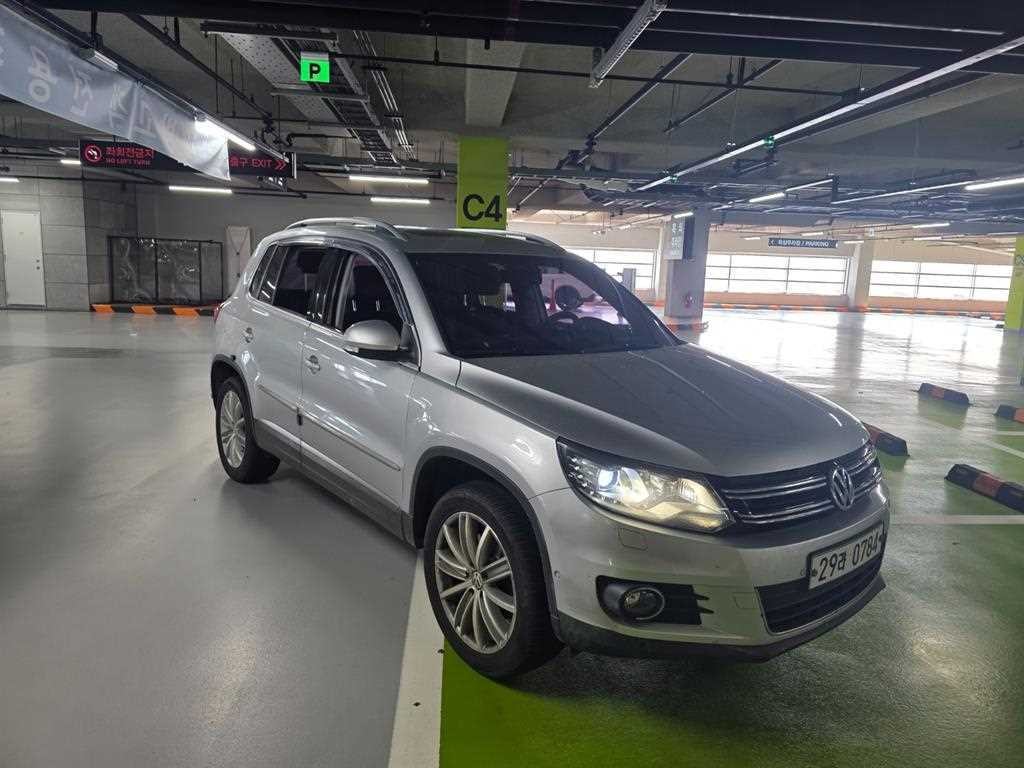 폭스바겐 티구안 뉴티구안 2.0 TDI 프리미엄 이미지 11