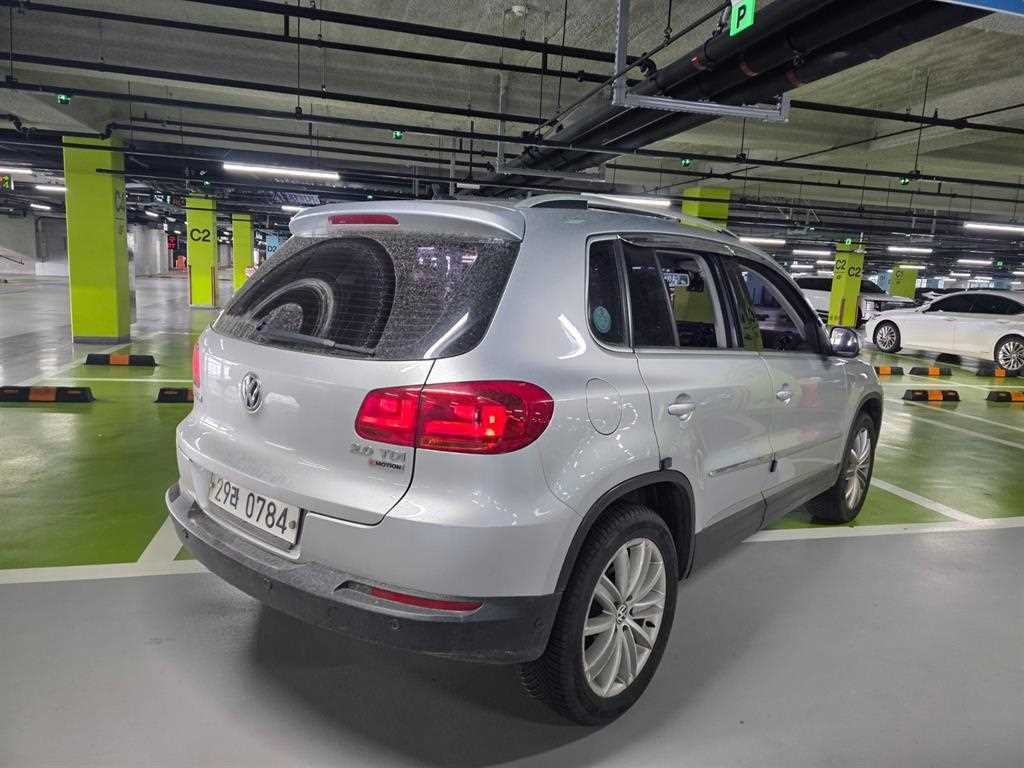 폭스바겐 티구안 뉴티구안 2.0 TDI 프리미엄 이미지 12