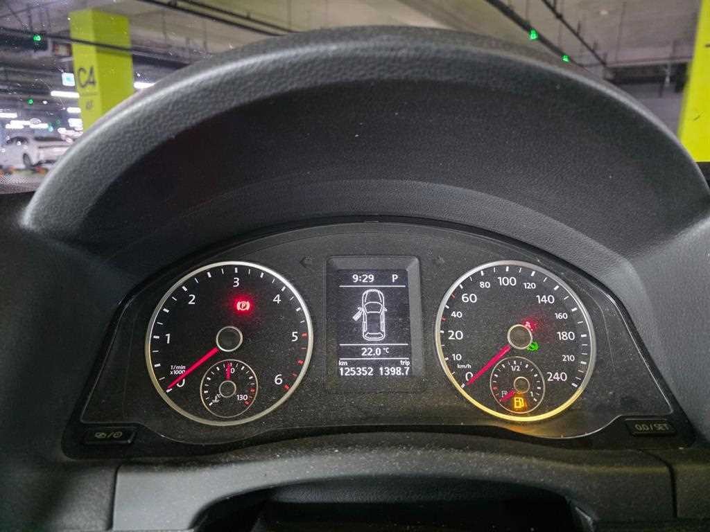폭스바겐 티구안 뉴티구안 2.0 TDI 프리미엄 이미지 5
