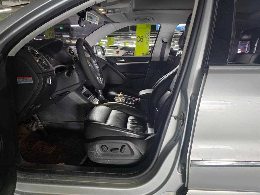 폭스바겐 티구안 뉴티구안 2.0 TDI 프리미엄 이미지 7