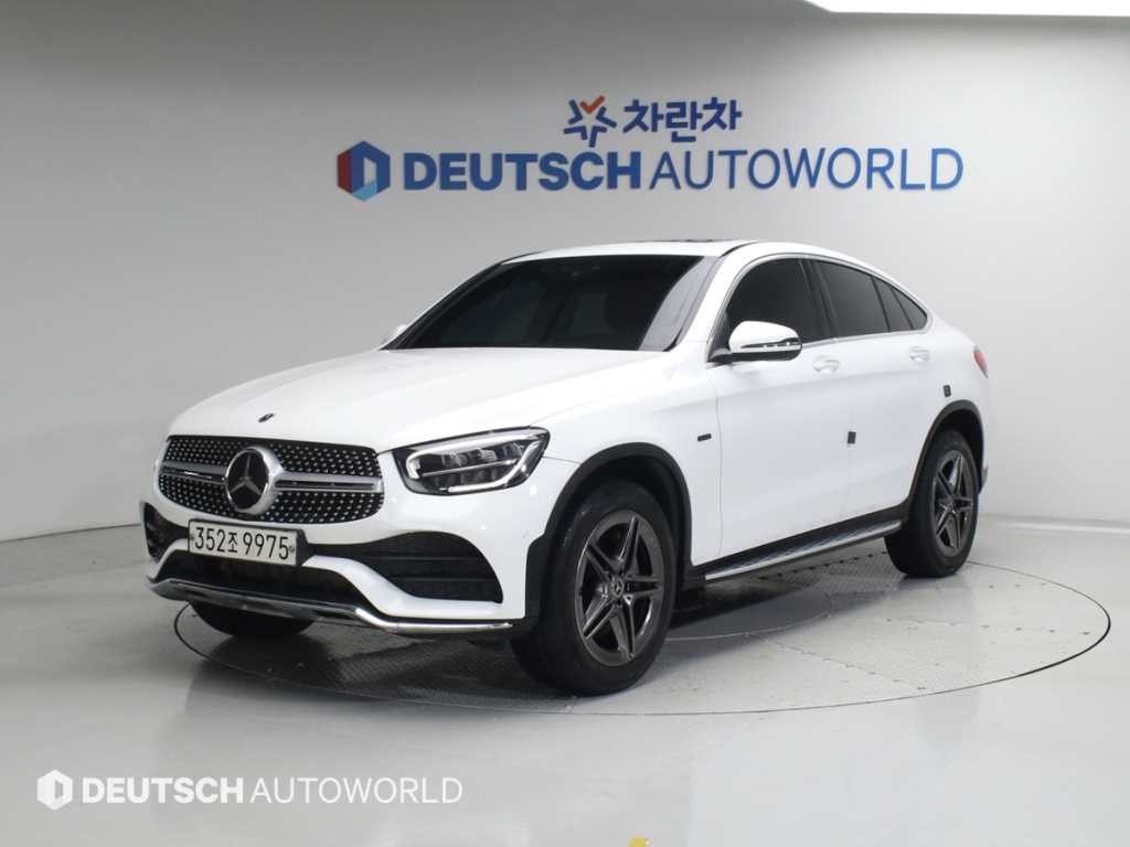 벤츠 GLC 클래스 GLC클래스 X253 GLC 300 e 4MATIC 쿠페 이미지 1