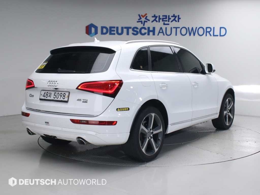 아우디 Q5 45 TDI 콰트로 이미지 2