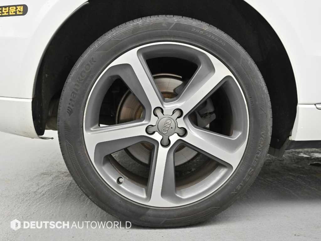 아우디 Q5 45 TDI 콰트로 이미지 5