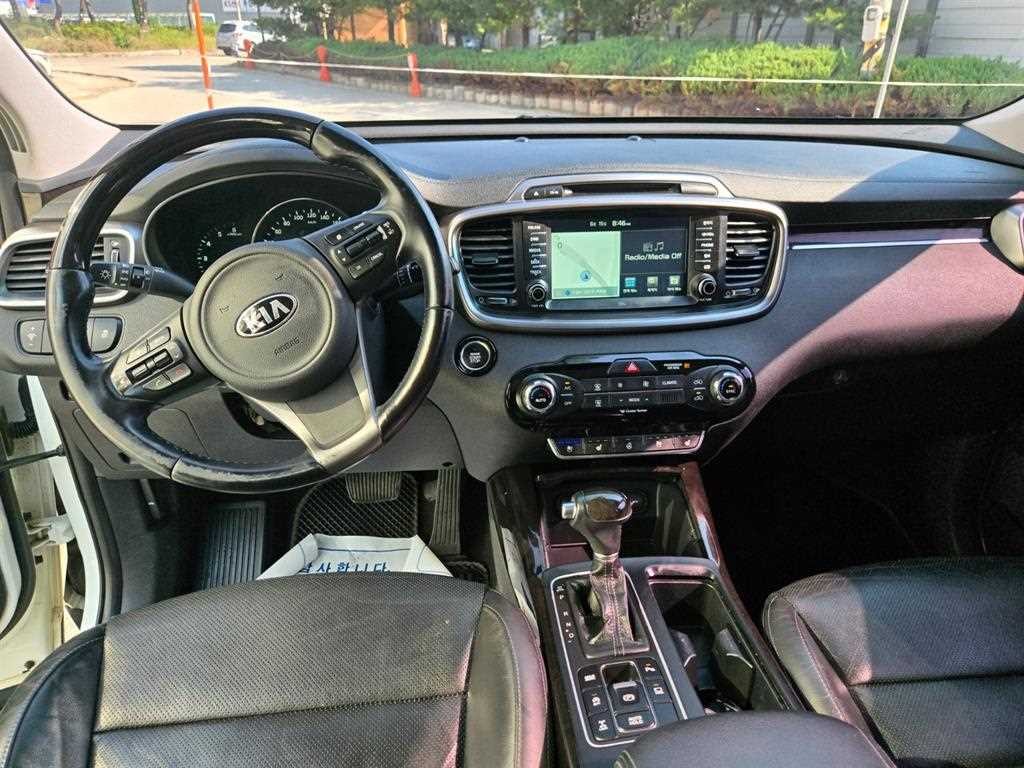 기아 쏘렌토 올 뉴 쏘렌토 디젤 4WD 2.0 노블레스 스페셜 이미지 7