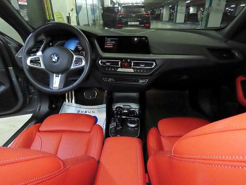BMW 1시리즈 1시리즈 (F40) 120i M 스포츠 이미지 10