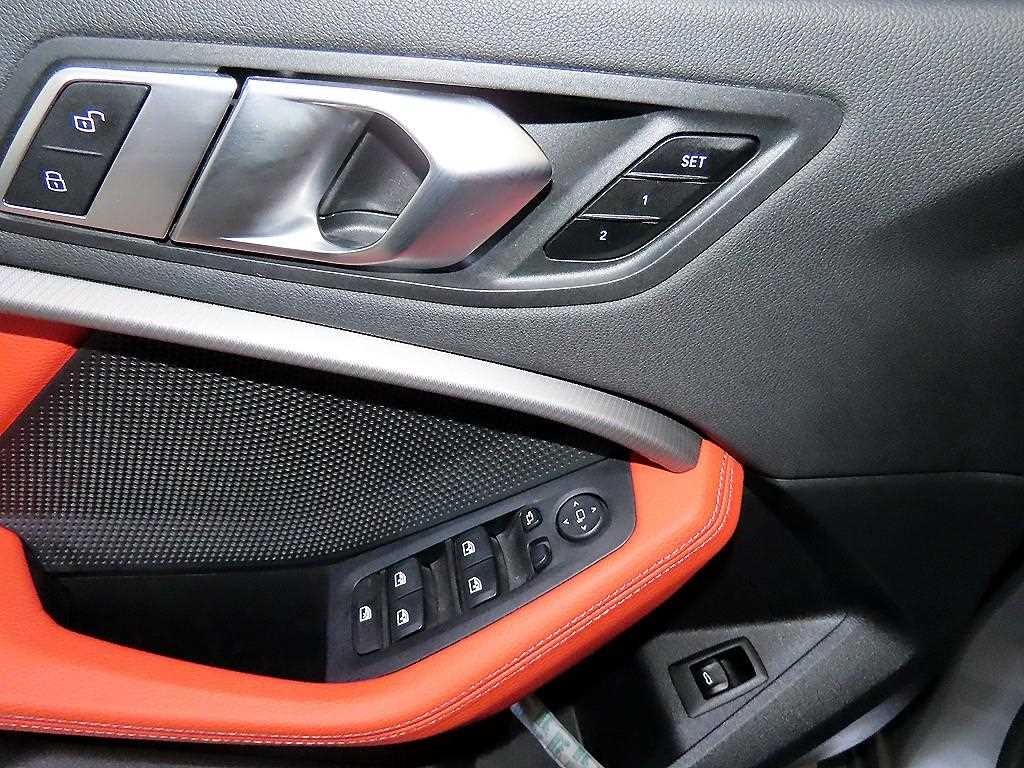 BMW 1시리즈 1시리즈 (F40) 120i M 스포츠 이미지 13