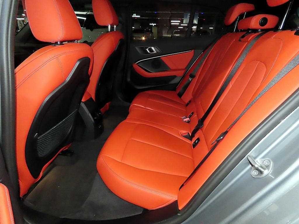 BMW 1시리즈 1시리즈 (F40) 120i M 스포츠 이미지 7
