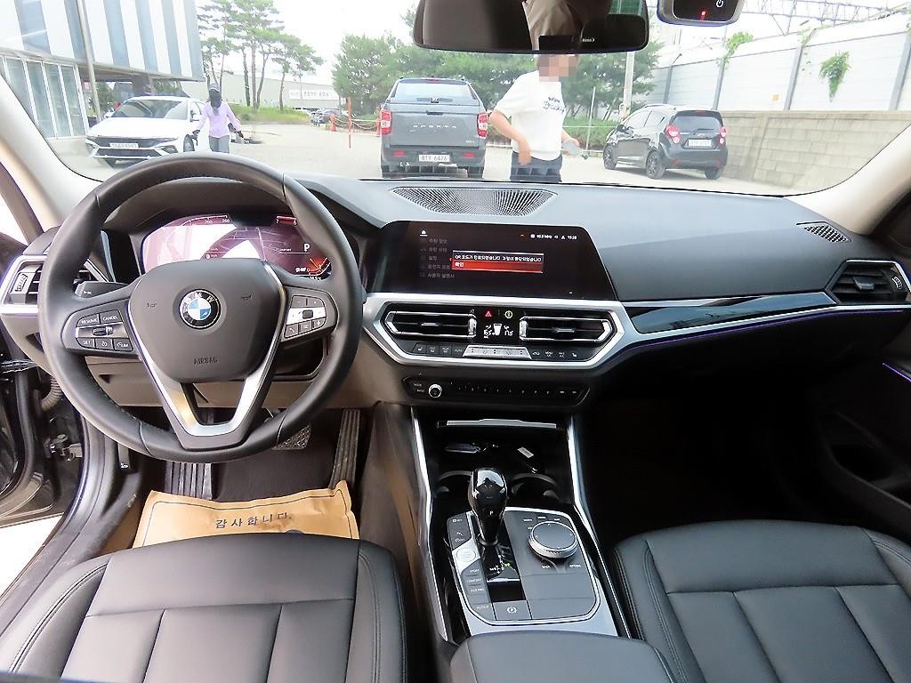 BMW 3시리즈 3시리즈 (G20) 320i 이미지 7