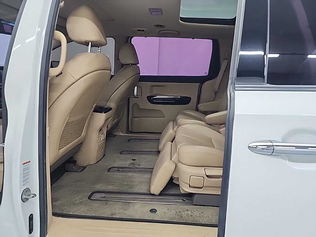 기아 카니발 올 뉴 카니발 디젤 7인승 리무진 프레지던트 이미지 12