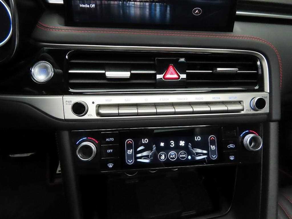 제네시스 G70 더 뉴 G70 가솔린 2.5T 2WD 이미지 9