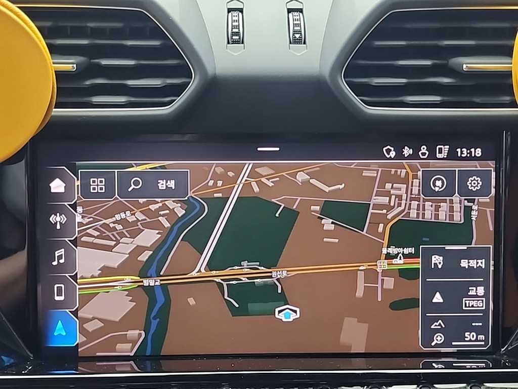 람보르기니 우루스 4.0 V8 이미지 14
