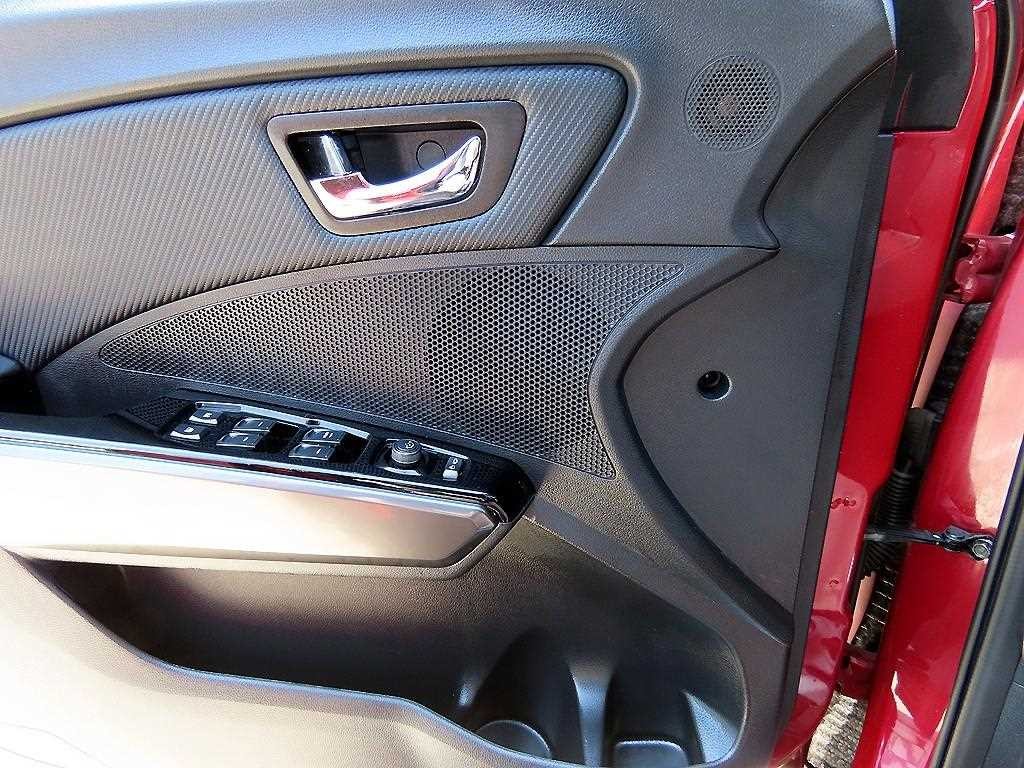 KG모빌리티(쌍용) 티볼리 베리 뉴 티볼리 2WD 가솔린 1.5 V5 이미지 11