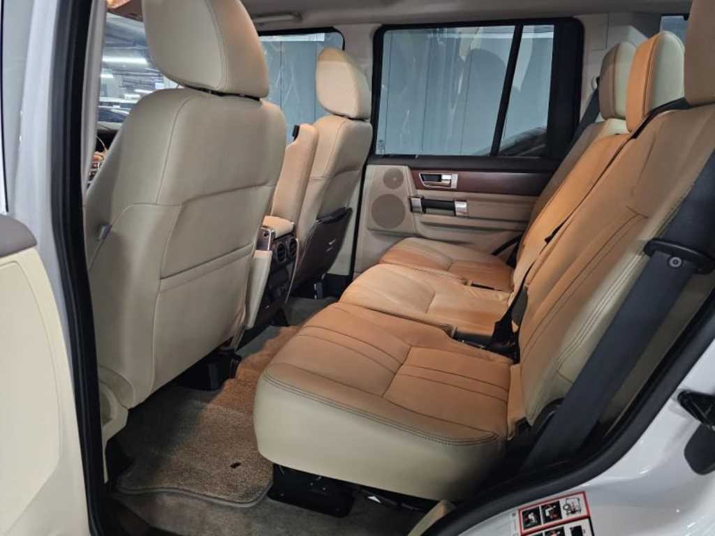 랜드로버 디스커버리 디스커버리4 3.0 SDV6 SE 이미지 16