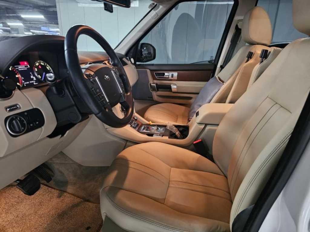 랜드로버 디스커버리 디스커버리4 3.0 SDV6 SE 이미지 17