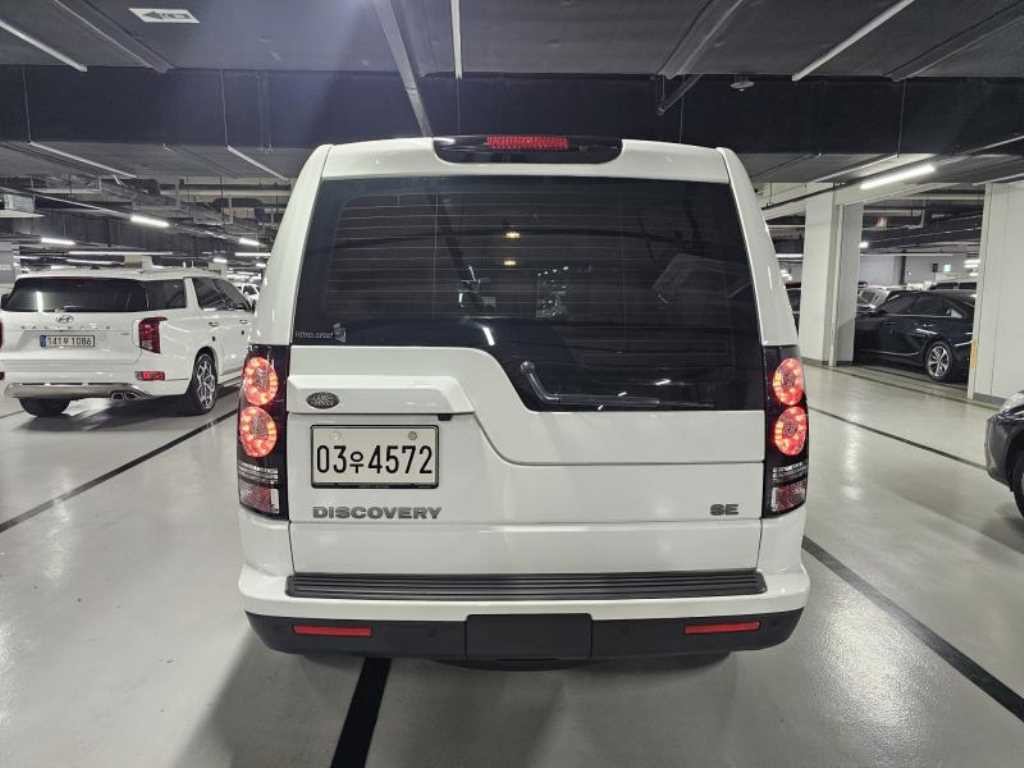 랜드로버 디스커버리 디스커버리4 3.0 SDV6 SE 이미지 4