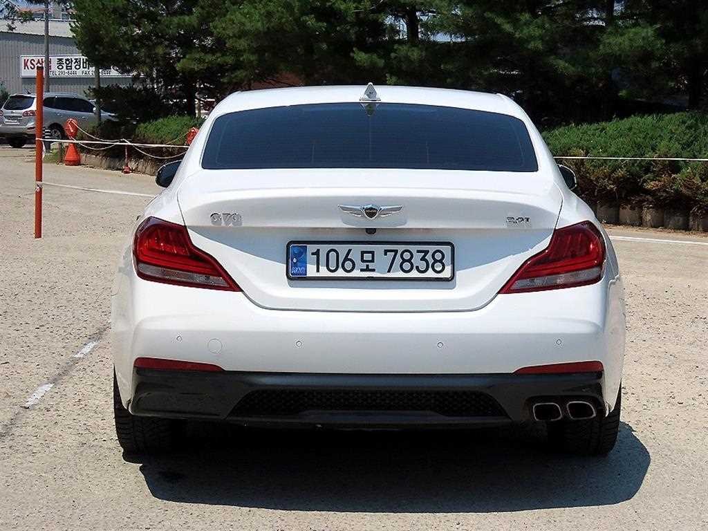 제네시스 G70 2.0T 엘리트 이미지 5