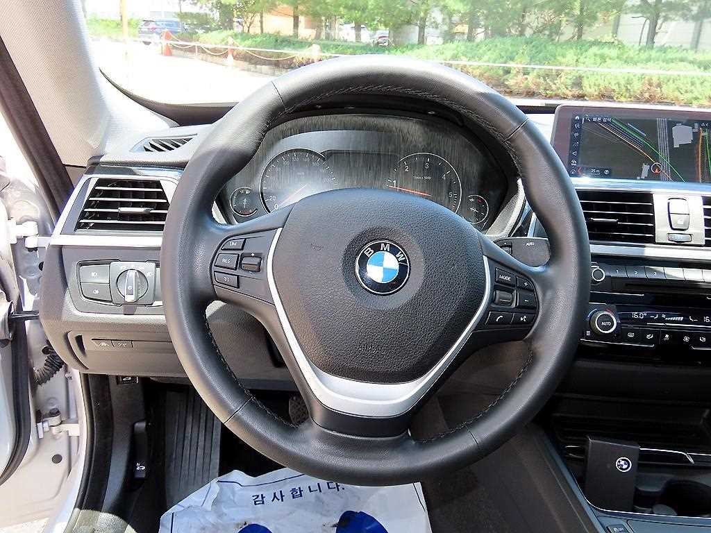 BMW 그란투리스모 3시리즈 GT (F34) GT 320D 이미지 8