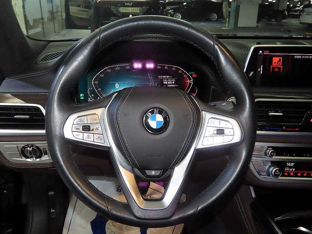 BMW 7시리즈 7시리즈 (G11) 740d xDrive 디자인 퓨어 엑설런스 이미지 8