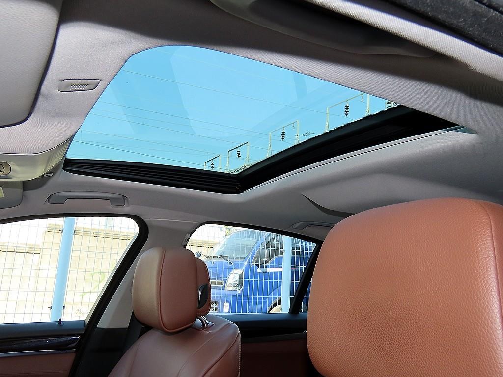 BMW 5시리즈 5시리즈 (F10) 528i 이미지 17
