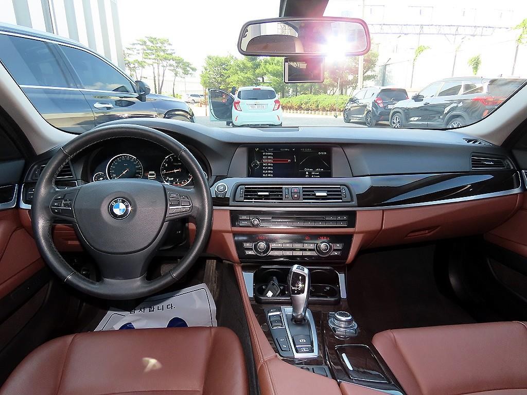 BMW 5시리즈 5시리즈 (F10) 528i 이미지 7
