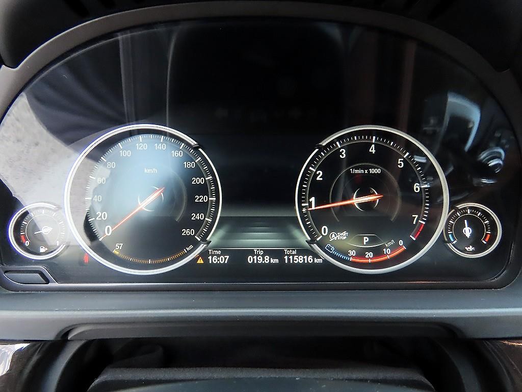 BMW 5시리즈 5시리즈 (F10) 528i 이미지 9