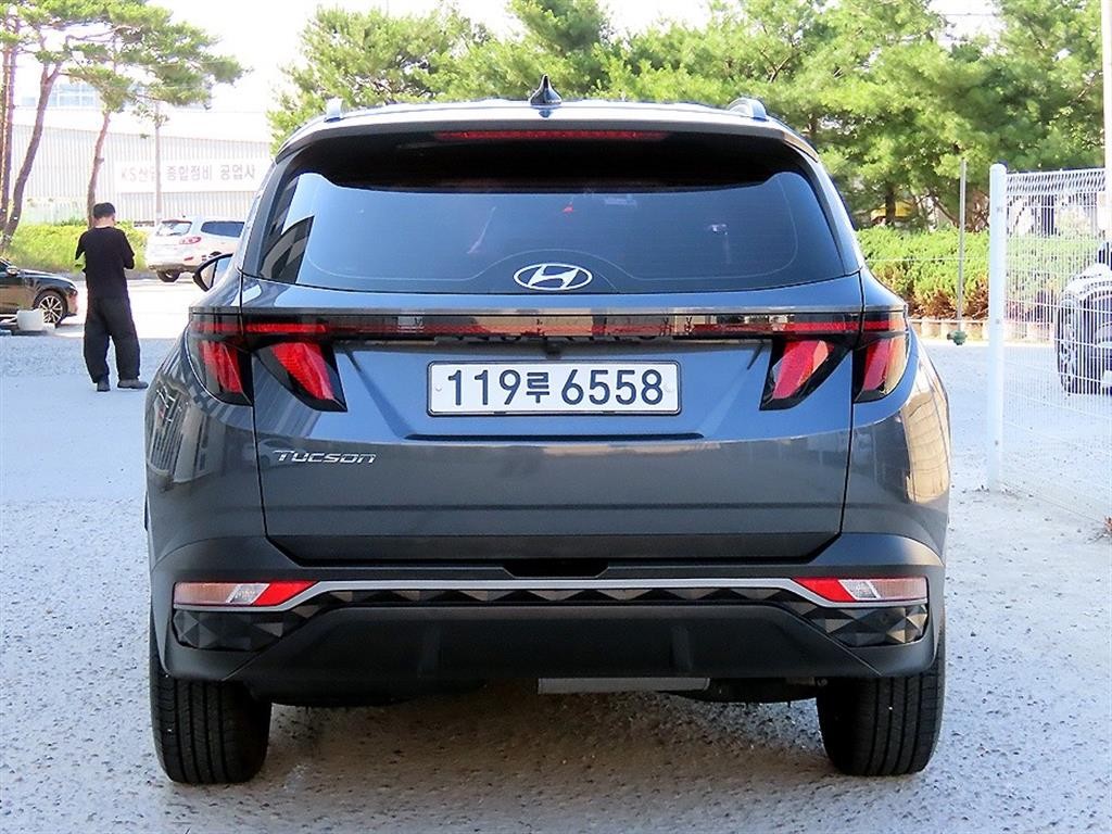 현대 투싼 투싼 (NX4) 디젤 2.0 2WD 프리미엄 이미지 4
